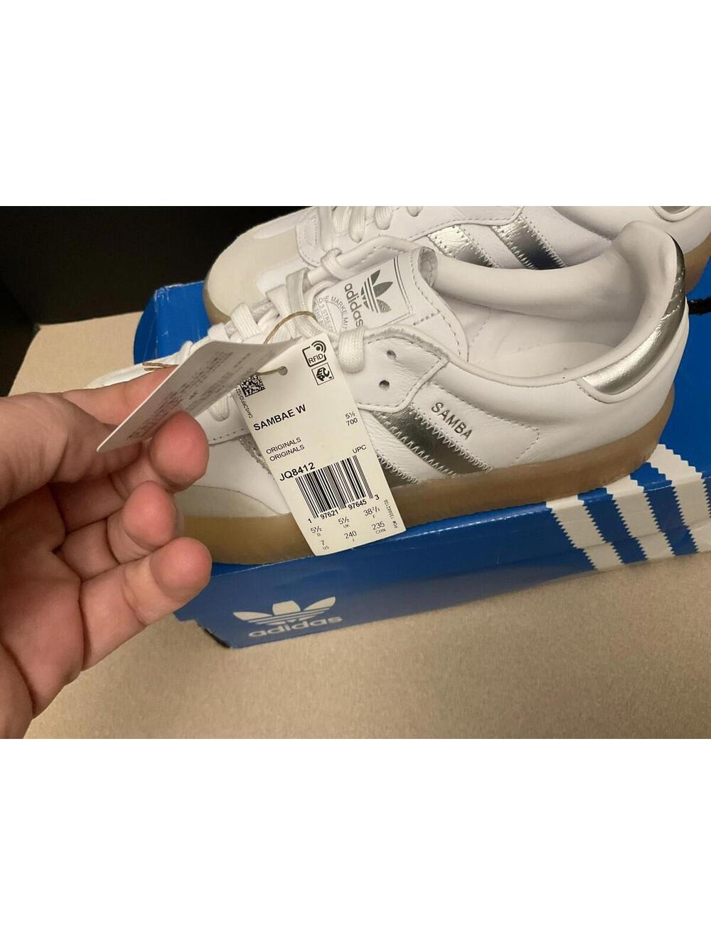 New! Womens Adidas Sambae Leather/Suede White/Metallic Silver Shoes. Size 7. - Picture 7 of 10